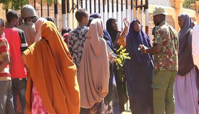Mandera miraa traders engage police in running battles over the cash crop sale in the region. Photo by Dickson Githaiga, KNA.