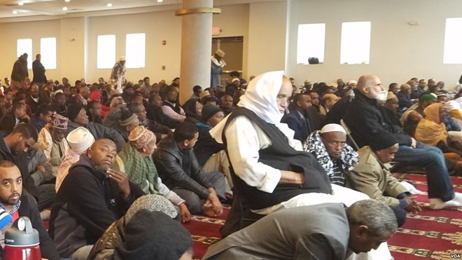 Worshippers at the West Columbus Abubakar Assidiq Islamic Center, Ohio, Friday, Dec 2, 2016.