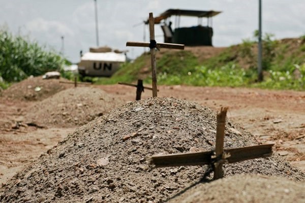 A picture taken on July 22, 2016 shows makeshift graves at the United Nations Mission in the Republic of South Sudan (UNMISS), the UN House for internally displaced persons in the Jebel area in Juba on July 22, 2016. Growing numbers of refugees are crossing into Uganda amidst reports of continued fighting in parts of South Sudan, the United Nations said on Friday. PHOTO | AFP