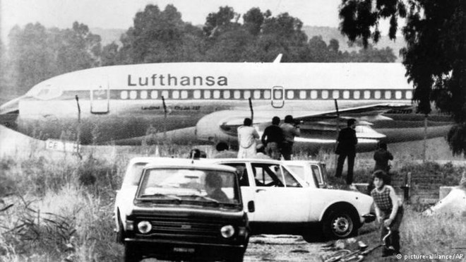 The odyssey begins

On October 13, 1977, two men and two women revealed the guns and explosives that they had brought onto a tourist flight from Palma de Mallorca, Spain, to Frankfurt. They demanded that the jet fly to Somalia instead, and they called for the release of 11 RAF prisoners - or else they'd blow up all 86 passengers and five crew. The plane's first stop was Rome, where it had to refuel.
