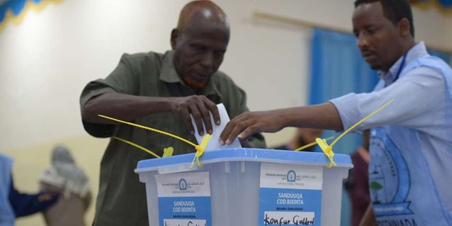 A man casts his ballot in Baidoa, Somalia, during the elections on November 16, 2016. Simon Maina | AFP