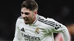 Late Valverde goal keeps Real Madrid in La Liga title race