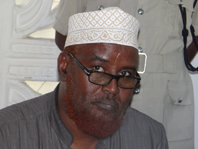 Wafdigii uu Hoggaaminayay Sheekh Axmed Madoobe oo Qado Sharaf loogu Sameeyay Magaalada Muqdisho (SAWIRRO)