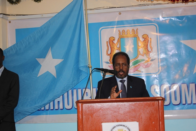 Kal-fadhigii Saddexaad ee Baarlamanka Somalia oo Muqdisho ka furmay iyo Madaxweynaha oo Khudbad ka jeediyay (SAWIRRO)
