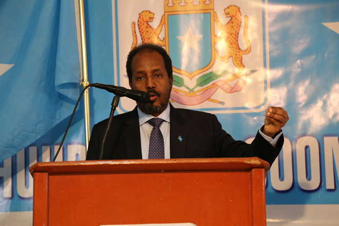 Kal-fadhigii Saddexaad ee Baarlamanka Somalia oo Muqdisho ka furmay iyo Madaxweynaha oo Khudbad ka jeediyay (SAWIRRO)