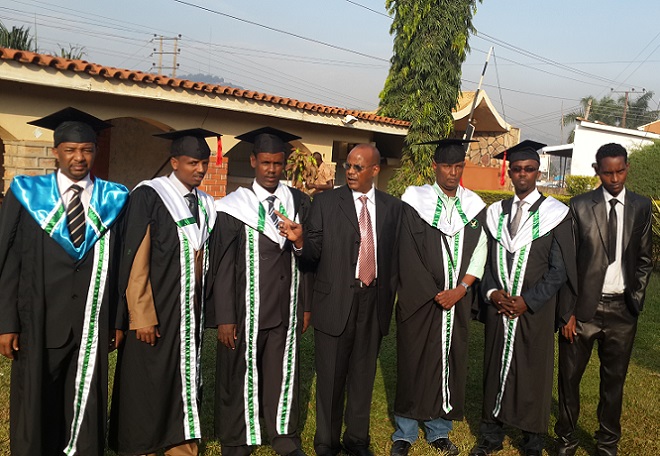 Arday wax ka bartay Hope University oo Master ka qaatay Kampala