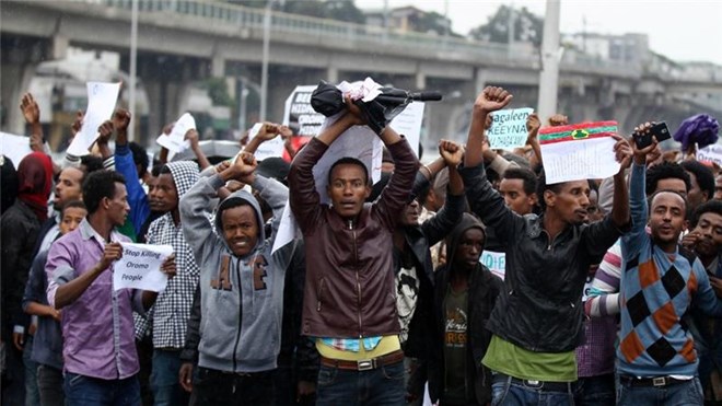 Opposition party and diplomatic sources say about 50 protesters shot dead by security forces in Oromia region.
