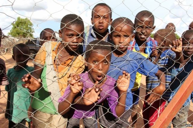 FILE - Somali youngsters are oblivious to the controversies surrounding their stay in Dadaab refugee camp, Dadaab, Kenya, April 24, 2015. (Mohammed Yusuf/VOA)