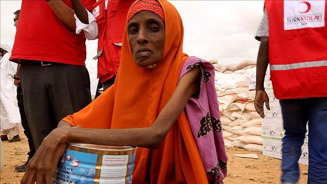 Drought-hit regions, displaced civilians to receive thousands of tons of Turkish aid