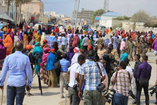 Hundreds of people in central Mudug region call on Indian government to release 119 Somalis accused of being pirates