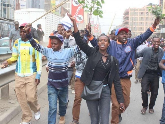 Mall owners, hawkers clash in Eastleigh