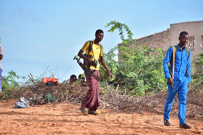 It's not easy to tell if a person with a gun is a soldier under the Somali National Army (SNA), a clan militia allied to AMISOM or an Al-Shabaab militant