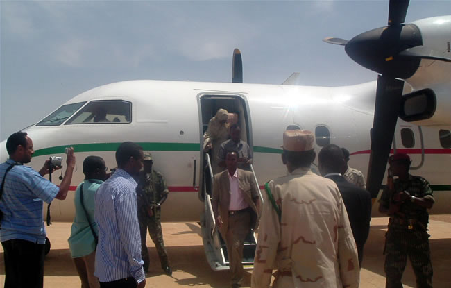 Booqashada R/W Geed - HOL