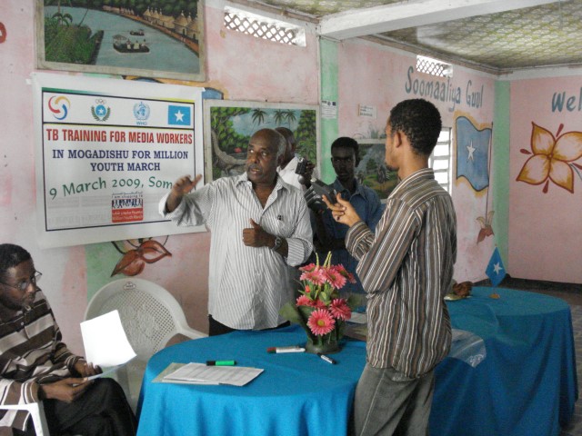 Seminaar ku saabsan la-dagaallanka cudurta TB-da oo loo qabtay Suxufiyiin Soomaaliyeed