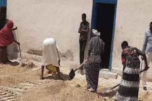 Kulub villagers in Mudug  lose homes to encroaching sand