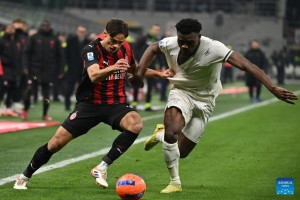 Barcelona goes top in La Liga, Atletico Madrid takes easy home win