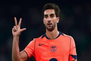 Torres' hat-trick powers Barcelona past Betis in La Liga